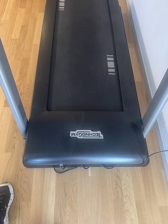 Technogym Hometrainer: Laufband – Usato da Reinach BL venduto da ant_2mfv 1