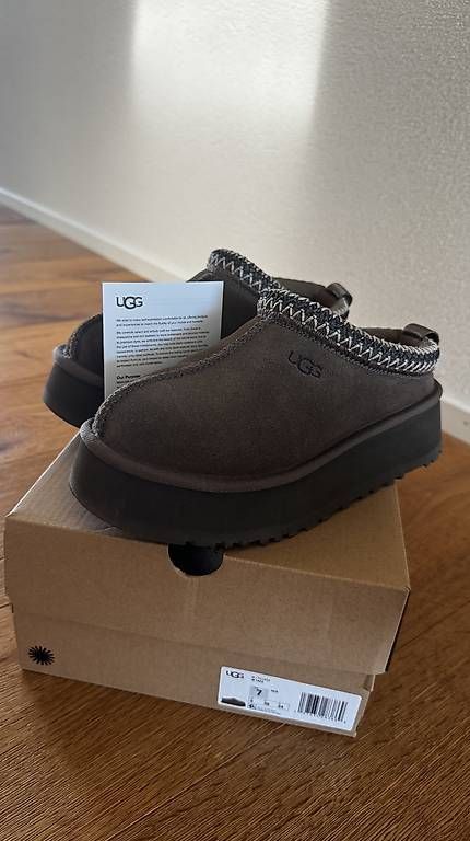 Ugg Herrenschuhe: Ugg Tazz Slipper Gr.38 (wie 37) – Neu (gemäss Beschreibung) aus Widnau von tinawild