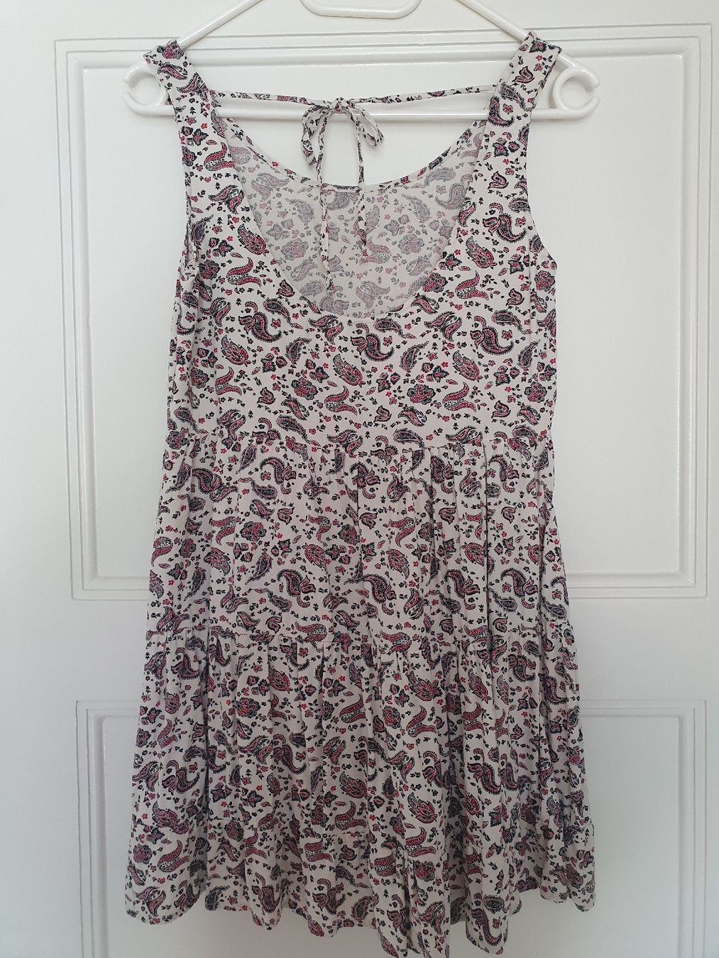 H&M Kleider: Sommerkleid Gr. 34 Divided (H&M) – Gebraucht aus Olten von thefrog96 1