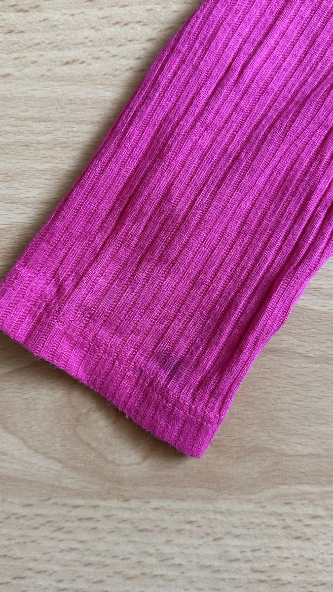 Lotti di vestiti: Rollkragenpullover in Pink und Gelb, Grösse S/M – Usato da Romanshorn venduto da Butterdog 1