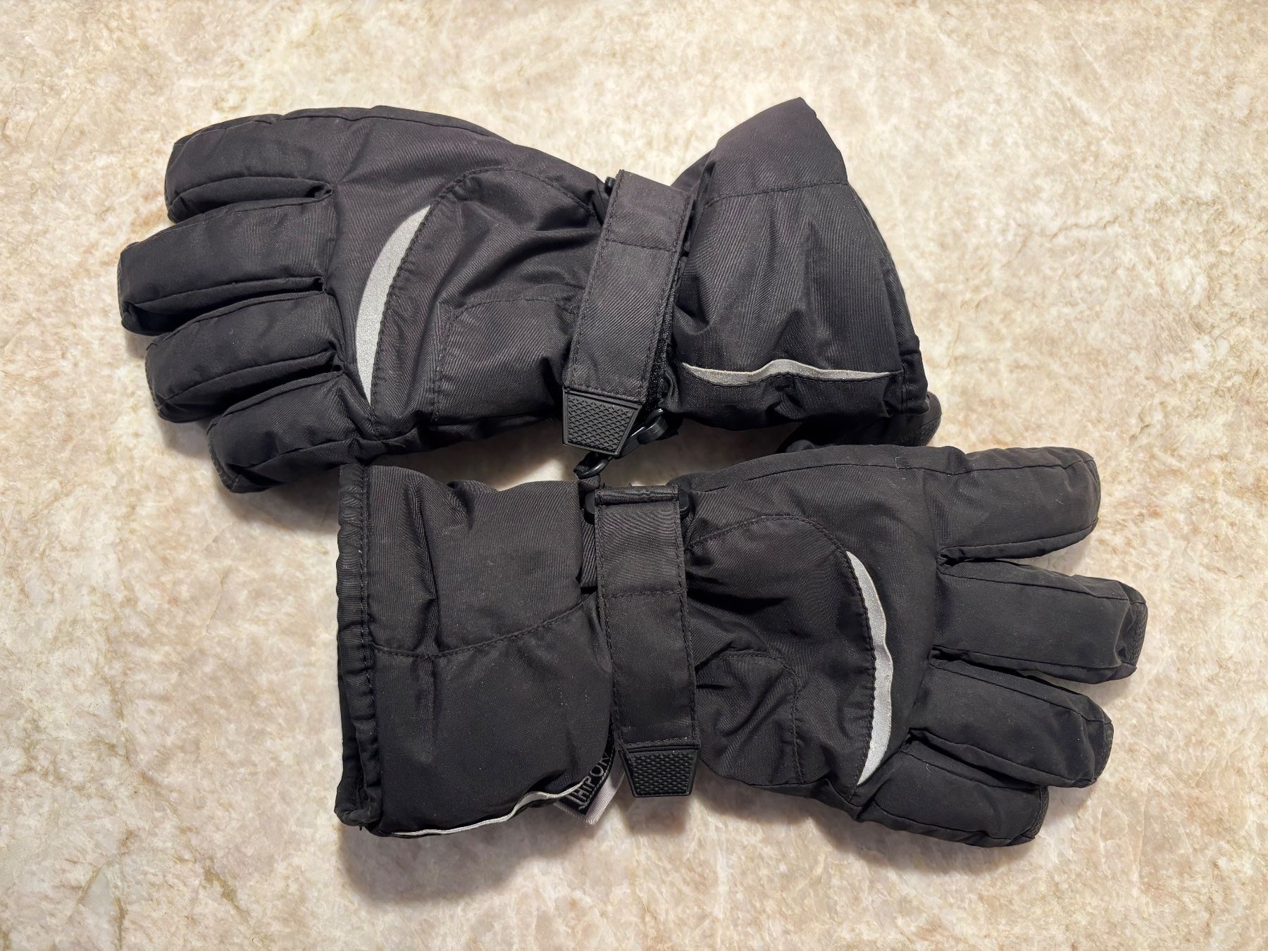 Sonstige Accessoires für Herren: Schwarze Winterhandschuhe, Thinsulate, 134-152, 3M, Top – Gebraucht aus Weissbad von FlickflauderY