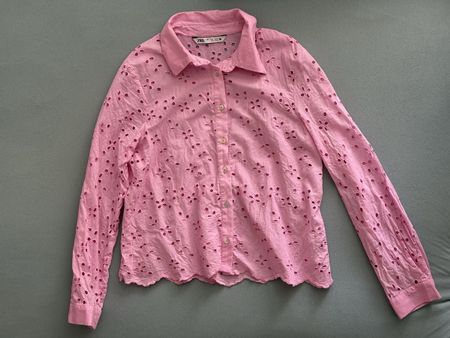 Zara Bluse Lochstickerei Rosa Gr. S
