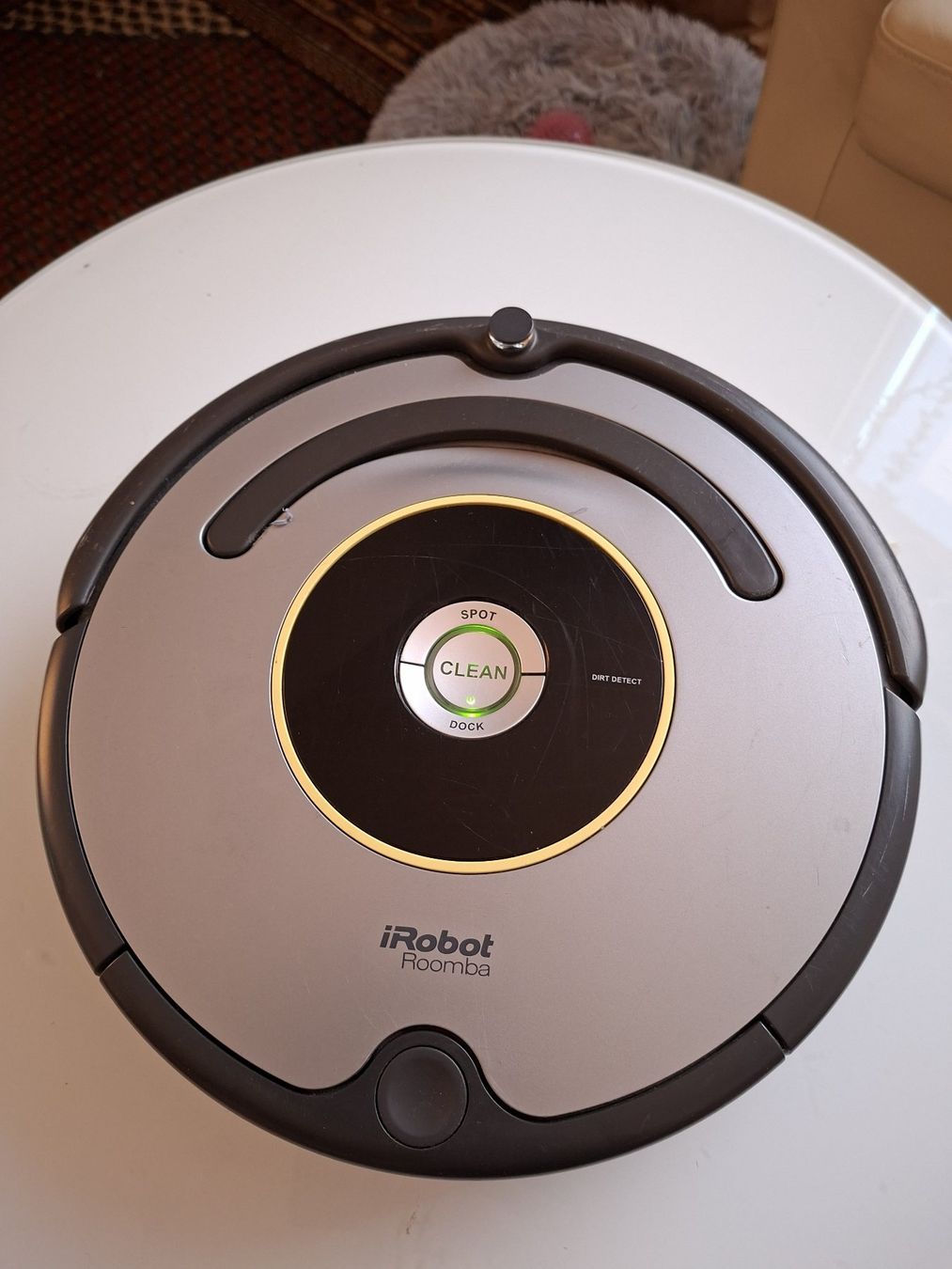 Irobot Staubsauger & Zubehör: i Robot Roomba – Gebraucht aus Aesch LU von Pcobra