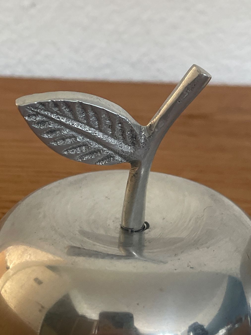 Tutte le decorazioni: Schatulle Silberner Apfel Dose mit Deckel – Usato da Nussbaumen AG venduto da normajeanbaker 3
