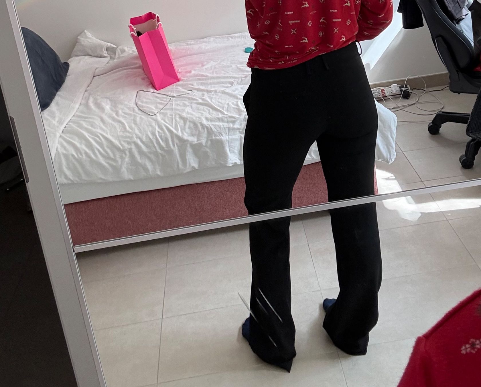 Pantaloni: Pantalon noir Berschka taille 40 – Nuovo (secondo la descrizione) da Vésenaz venduto da ilomd 6