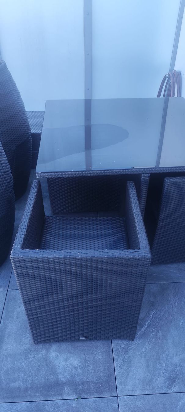Tischgruppe: Limare Rattan Gartentisch mit Glasplatte  – Gebraucht aus St. Gallen von Mirabellchen 2