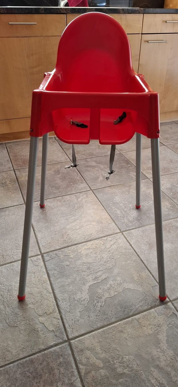 Ikea Chaises hautes: Kinderstuhl IKEA – D'occasion à Flurlingen par linde55 1