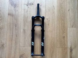 NEU Marzocchi Bomber Z2 29" Fork 140mm 15x110mm Boost