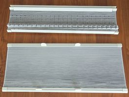2x Plissen/Storen 63x130cm, verdunkelnd, neu, zugeschnitten