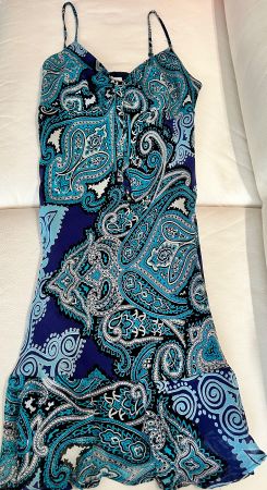 Vestito con spalline
