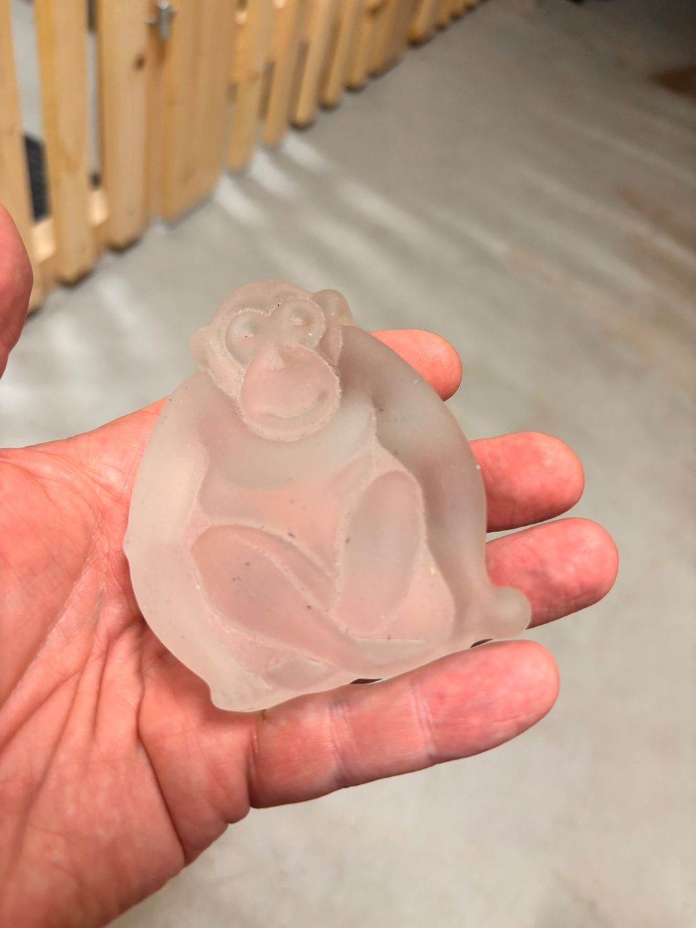 Statuette: Deko Affe Glas mattiert klein transparent schwer – Usato da Zürich venduto da eng_v9x6 3