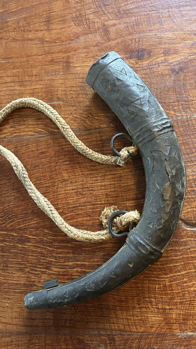 Strumenti musicali: Hirtenhorn antik Schofar – Usato da Riedholz venduto da Frettchen63
