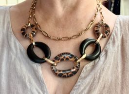 CASTELLI BIJOUX – HALSKETTE MIT FANTASIE-PRINT
