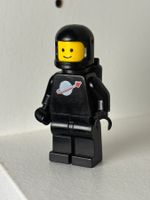 Lego figurine Space System Black Astronaut Figur