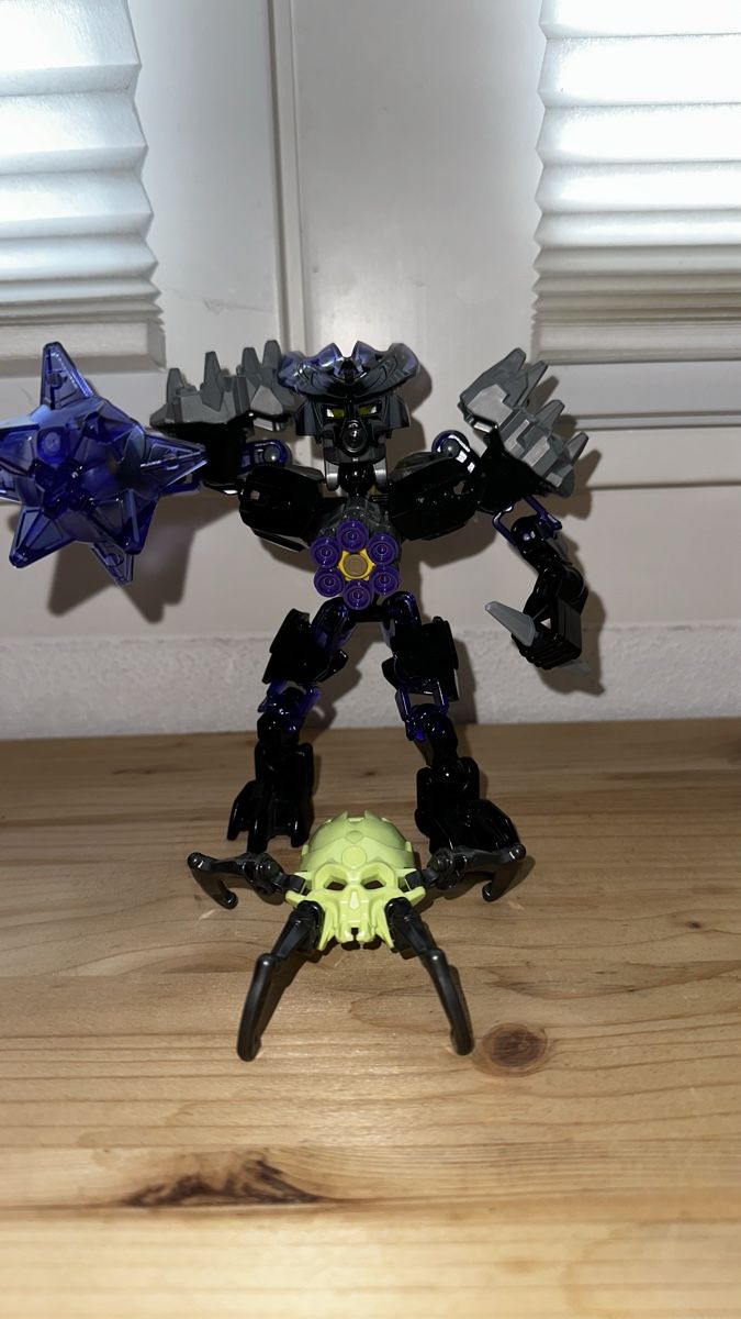 Lego Statuette: LEGO / Bionicle 70781 / Protector Of Earth – Usato da Herzogenbuchsee venduto da TCG-High-Quality 1