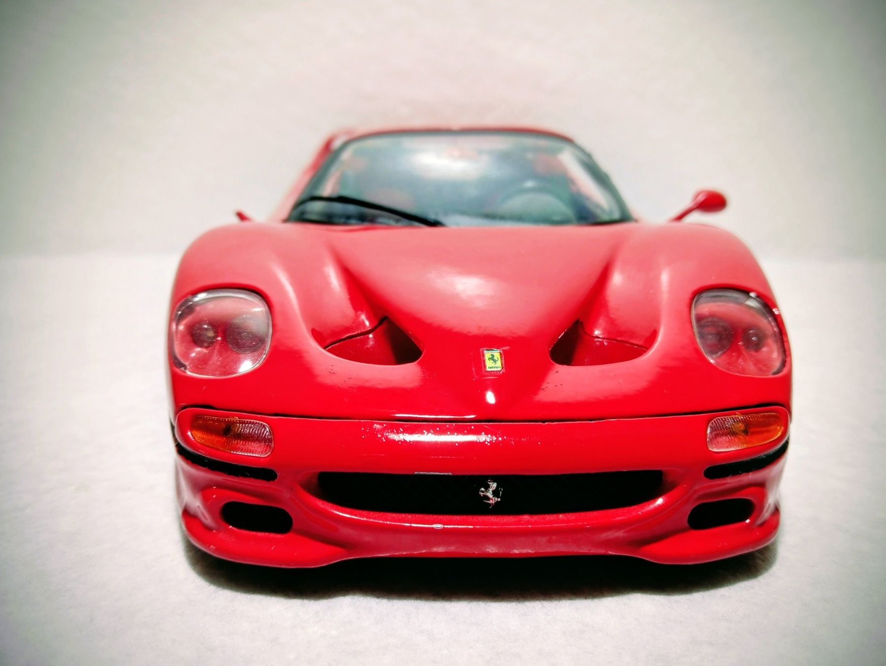 Modellini d'auto: Ferrari F50 – Usato da Huttwil venduto da Secondtrain 2