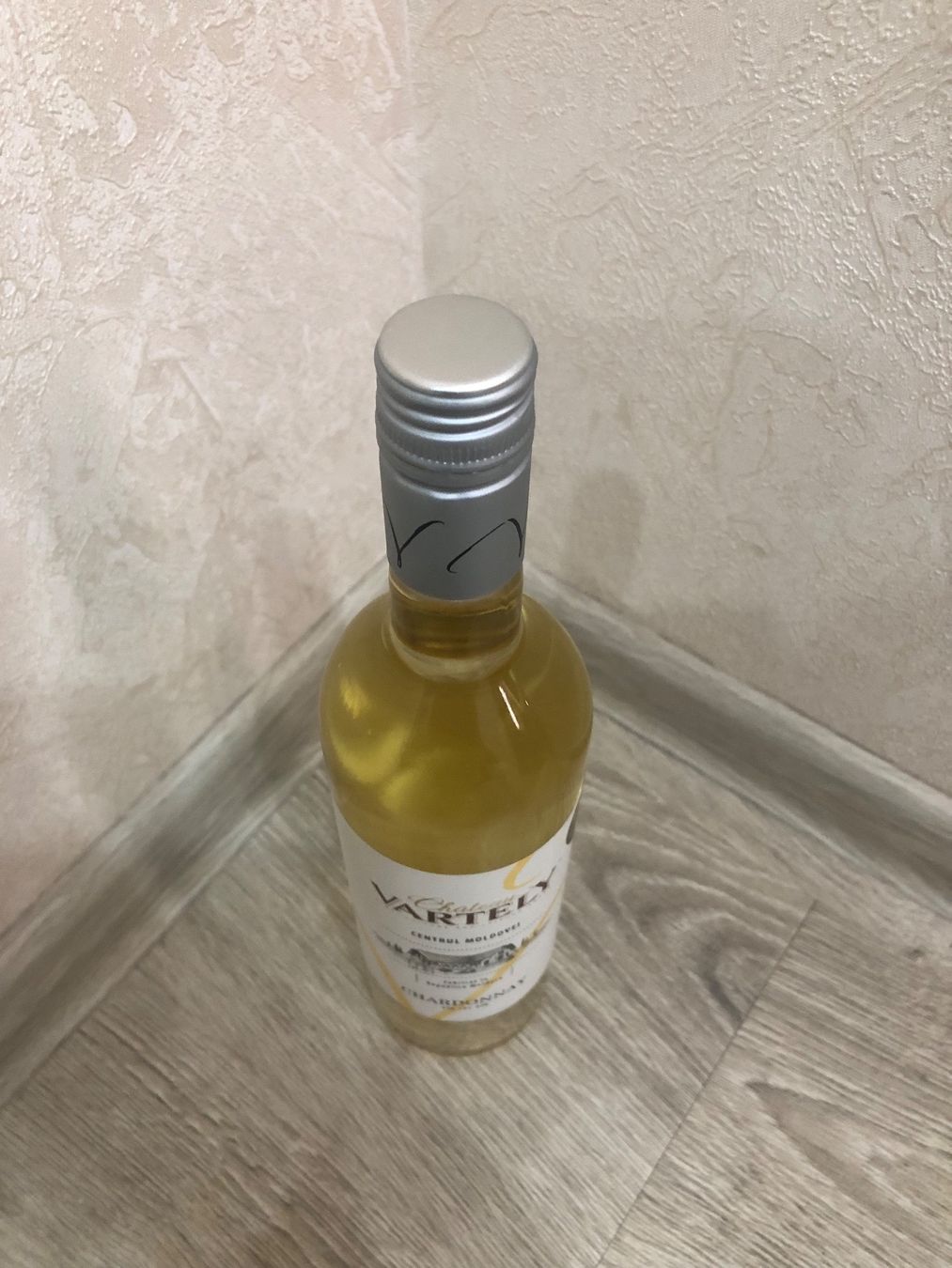 Vino: Château Vartely Chardonnay 2022 – Nuovo e nell'imballaggio originale da Wald ZH venduto da mlnt 4
