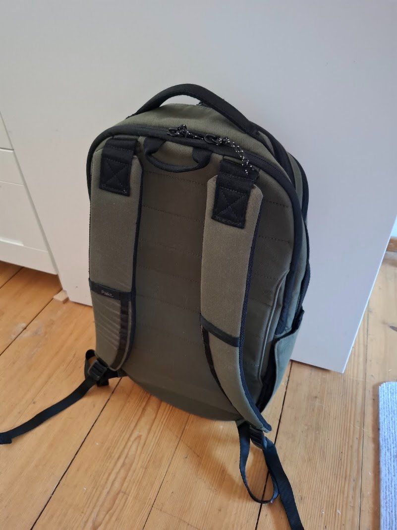 Zaini: Pakt Bag - Everyday 22L Backpack – Usato da Birsfelden venduto da Irish_C 1