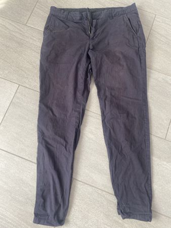 Dunkelblaue Sommerhose, Grösse 32, sehr bequem!