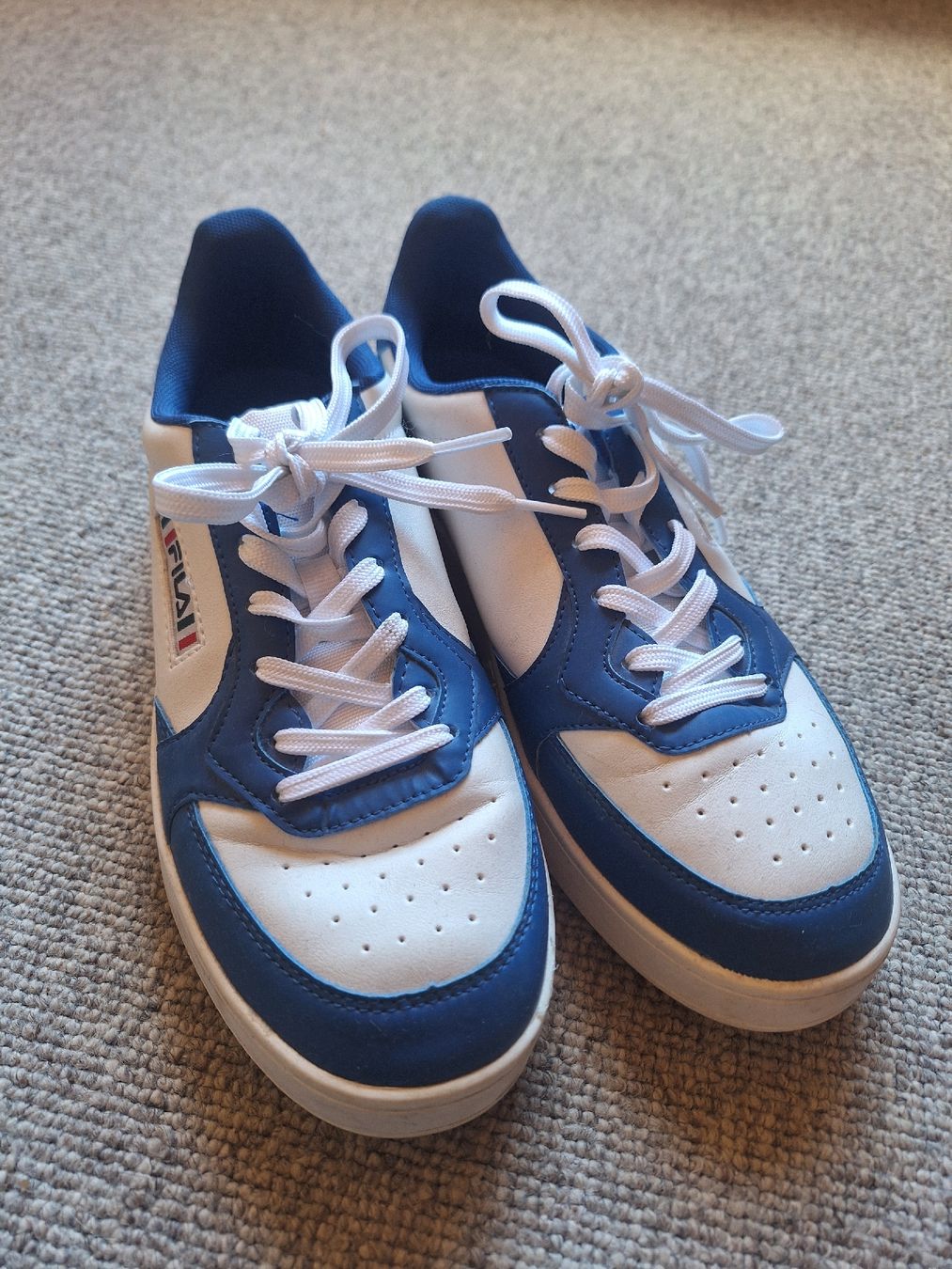 Fila Damenschuhe: Fila Schuhe Damen – Neu (gemäss Beschreibung) aus Tamins von VW99 5
