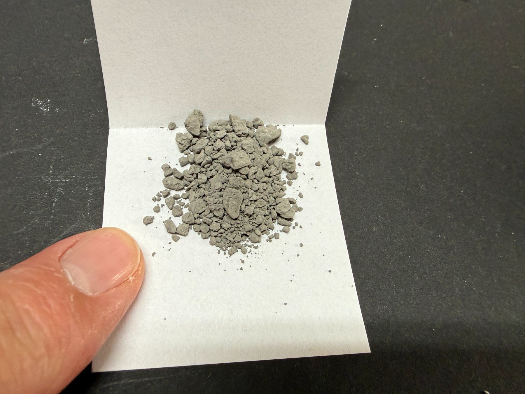 Metalli preziosi: Platin, Pulver, 99,9% Pt, 5 g – Usato da Lützelflüh-Goldb venduto da Elementis 2