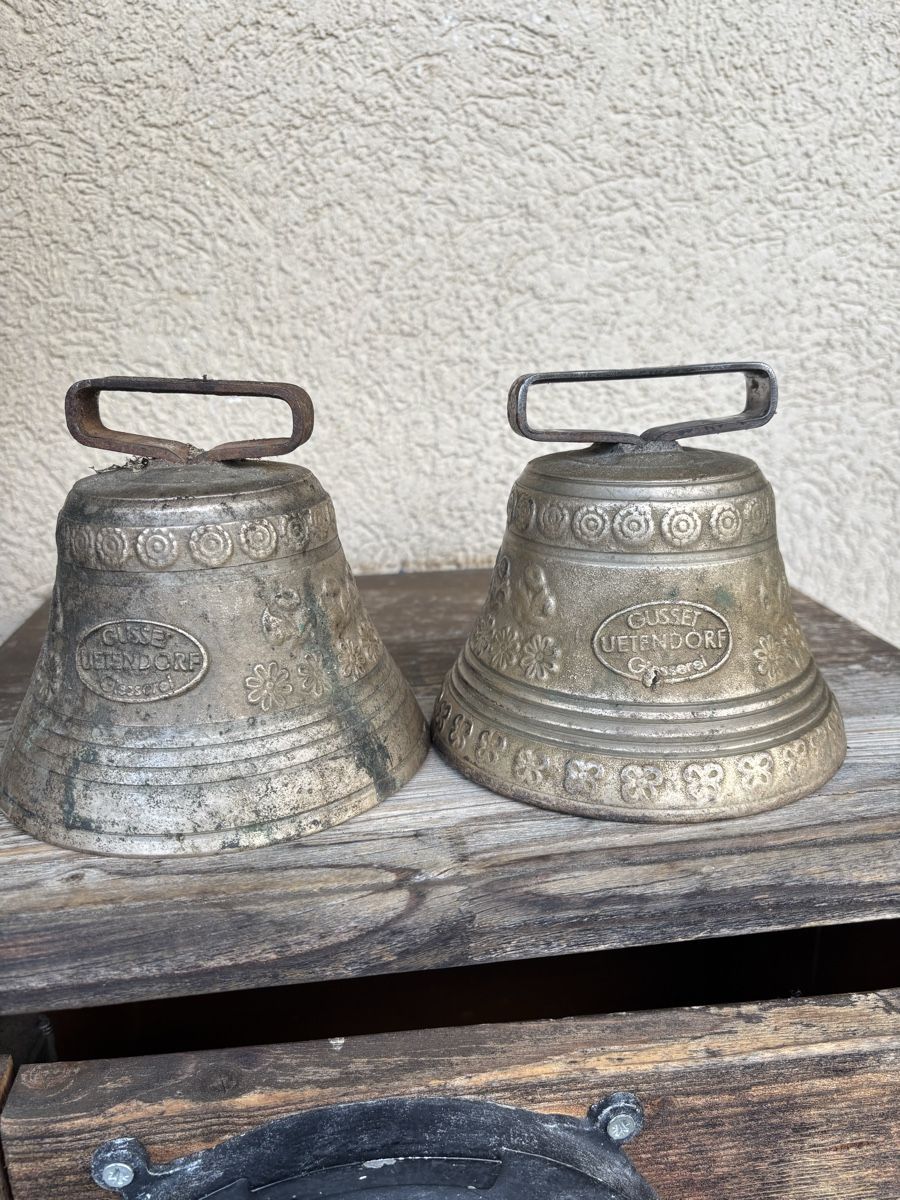 Glocken & Treicheln: 2 Gusset Glöggli – Gebraucht aus Schangnau von Roseggli82 2