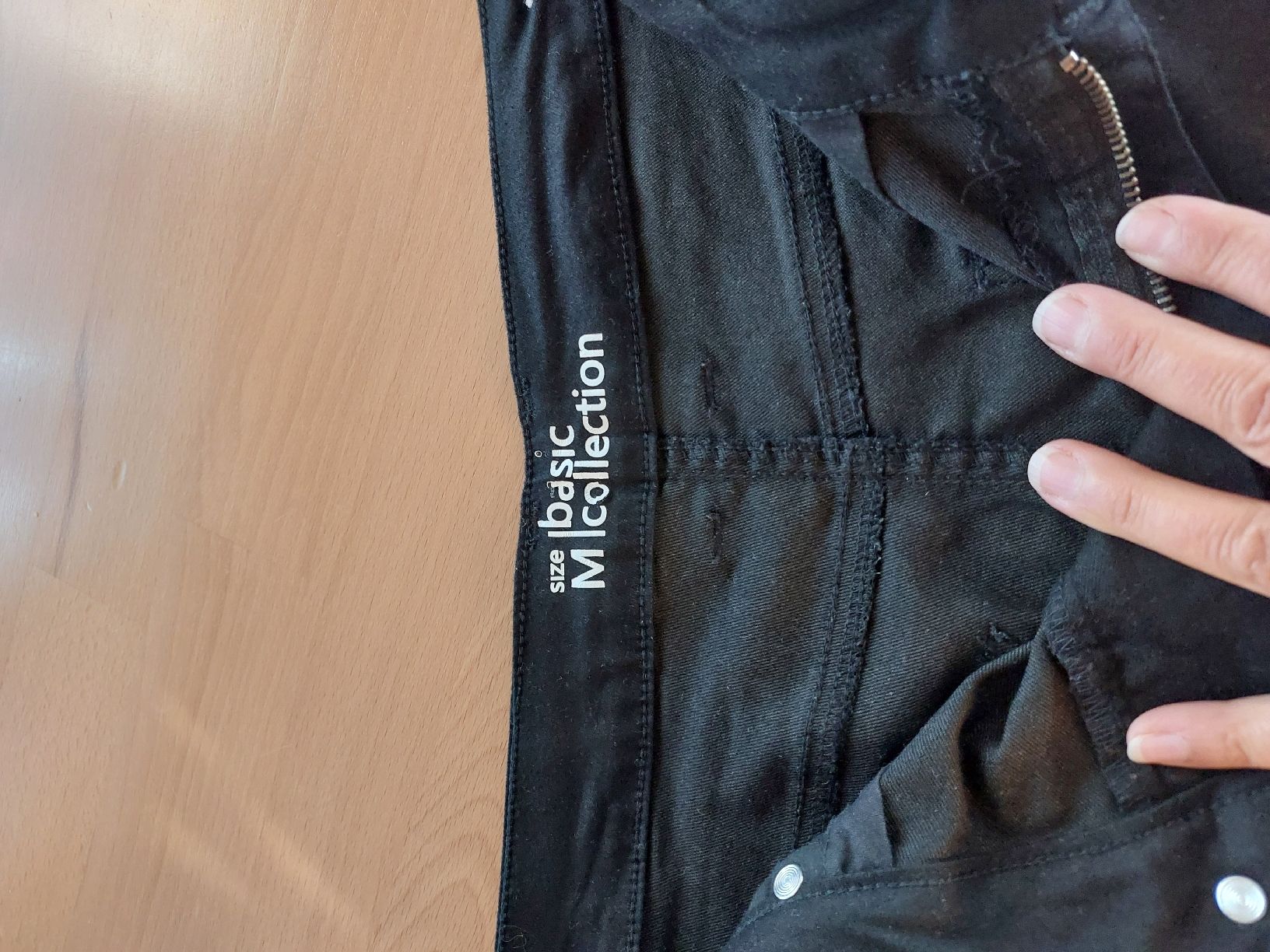 Lotti di vestiti: Shorts Paket Kurze Hosen – Usato da Hilterfingen venduto da Audimat 2