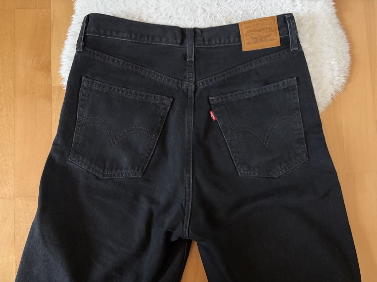 Levi's Jeans: Levi's Ribcage Wide Leg Jeans, Black, Size 29 – Nuovo (secondo la descrizione) da Zürich venduto da Abu95 5