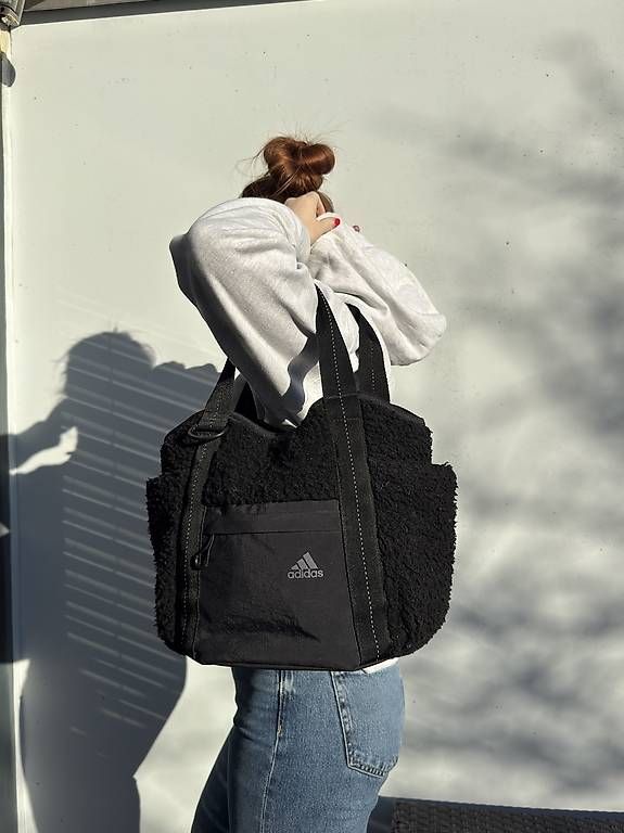 Adidas Borse da donna: Adidas Fleece Utility Tasche – Usato da Meggen venduto da gia_wz2q 1