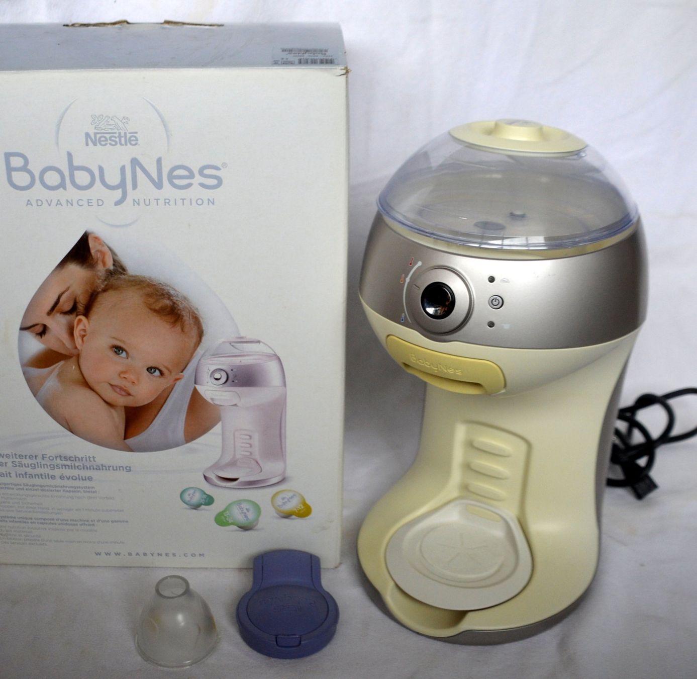 Nestlé Cibi & Specialità: BabyNes Nestle Milchmaschine / machine à lait bebe – Usato da Collonges venduto da arashee