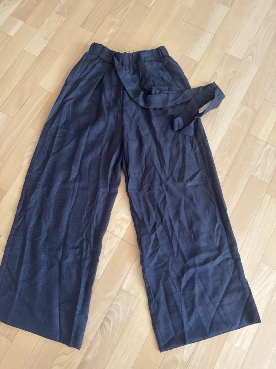 Pantaloni: Damen Hose dunkelgrau Gr. M NEU – Nuovo e nell'imballaggio originale da Abtwil SG venduto da ale2002