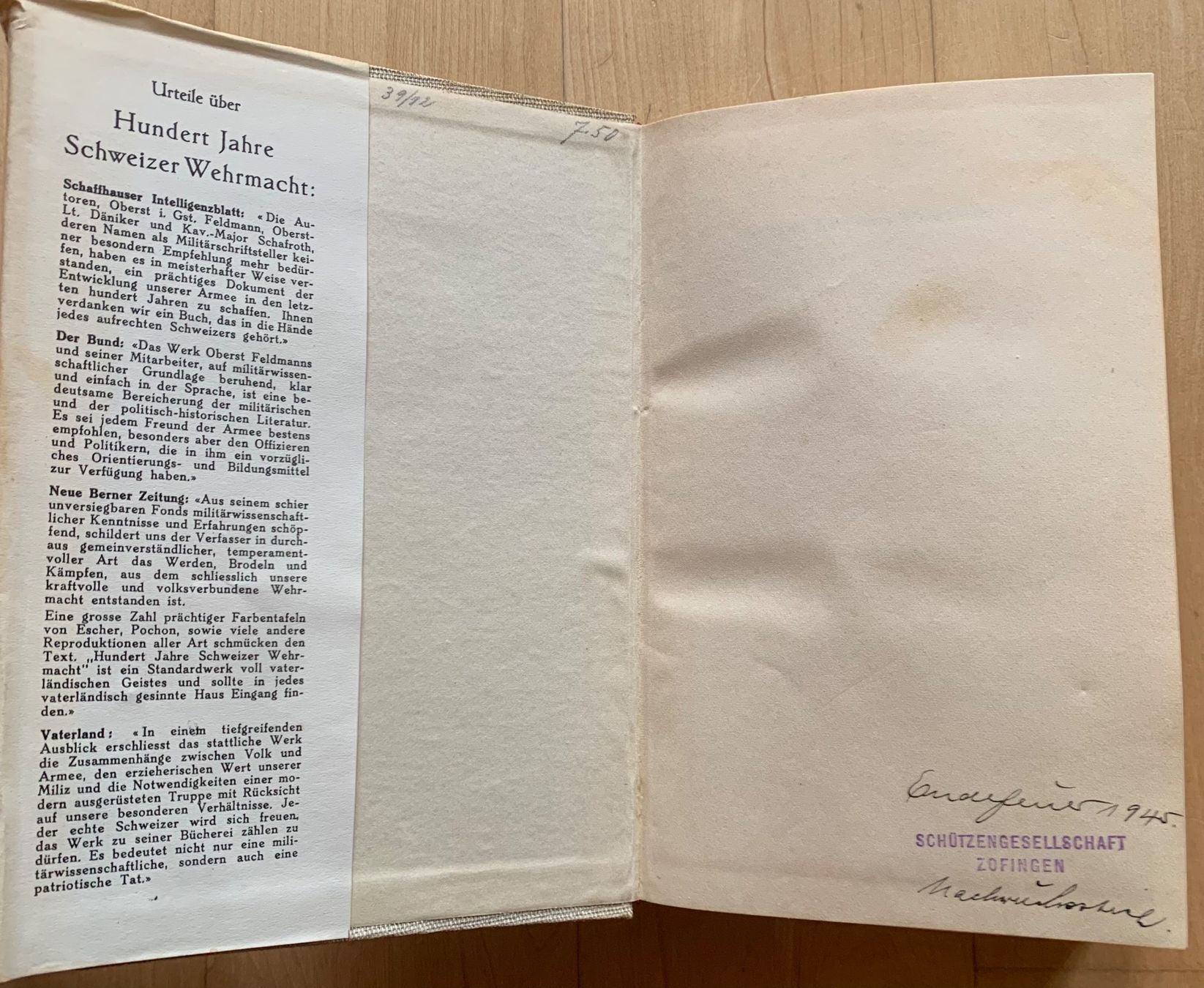 Libri: Buch Hundert Jahre Schweizer Wehrmacht – Usato da Goldingen venduto da Bergler012 1