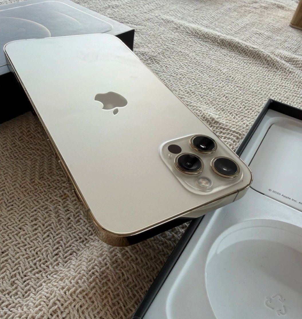 Apple Handys / Smartphones: iPhone 12 Pro (256GB) Akku 95% – Gebraucht aus Luzern von Waince786 3