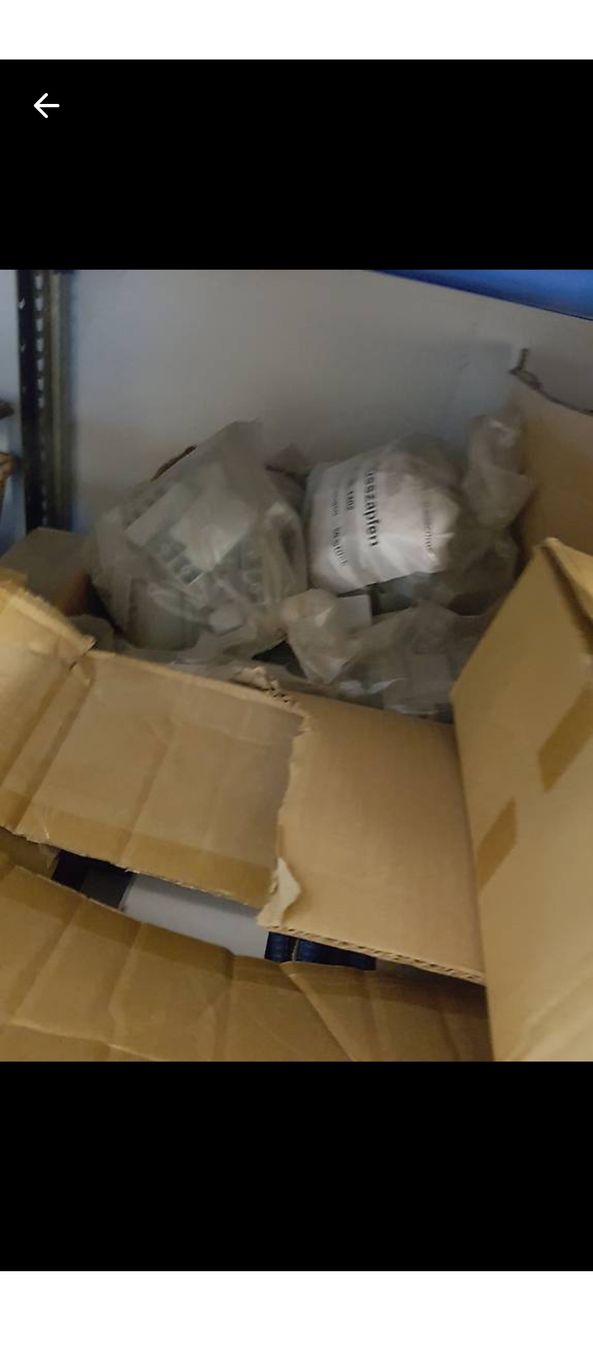 Tutti gli attrezzi: BKA Plastikverschlusszapfen – Nuovo (secondo la descrizione) da Steinerberg venduto da Luk-K