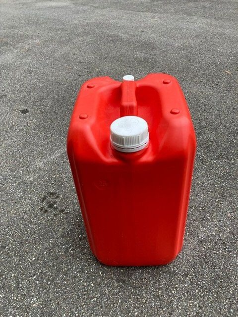 Benzinkanister: Benzinkanister Plastik 25L – Neu (gemäss Beschreibung) aus Segnas von clacli 2