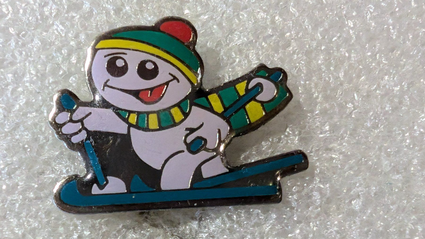 Plaketten & Abzeichen: Ansteckpin 226: Maga Bio – Gebraucht aus Oppligen von Pin-Fall-Shop