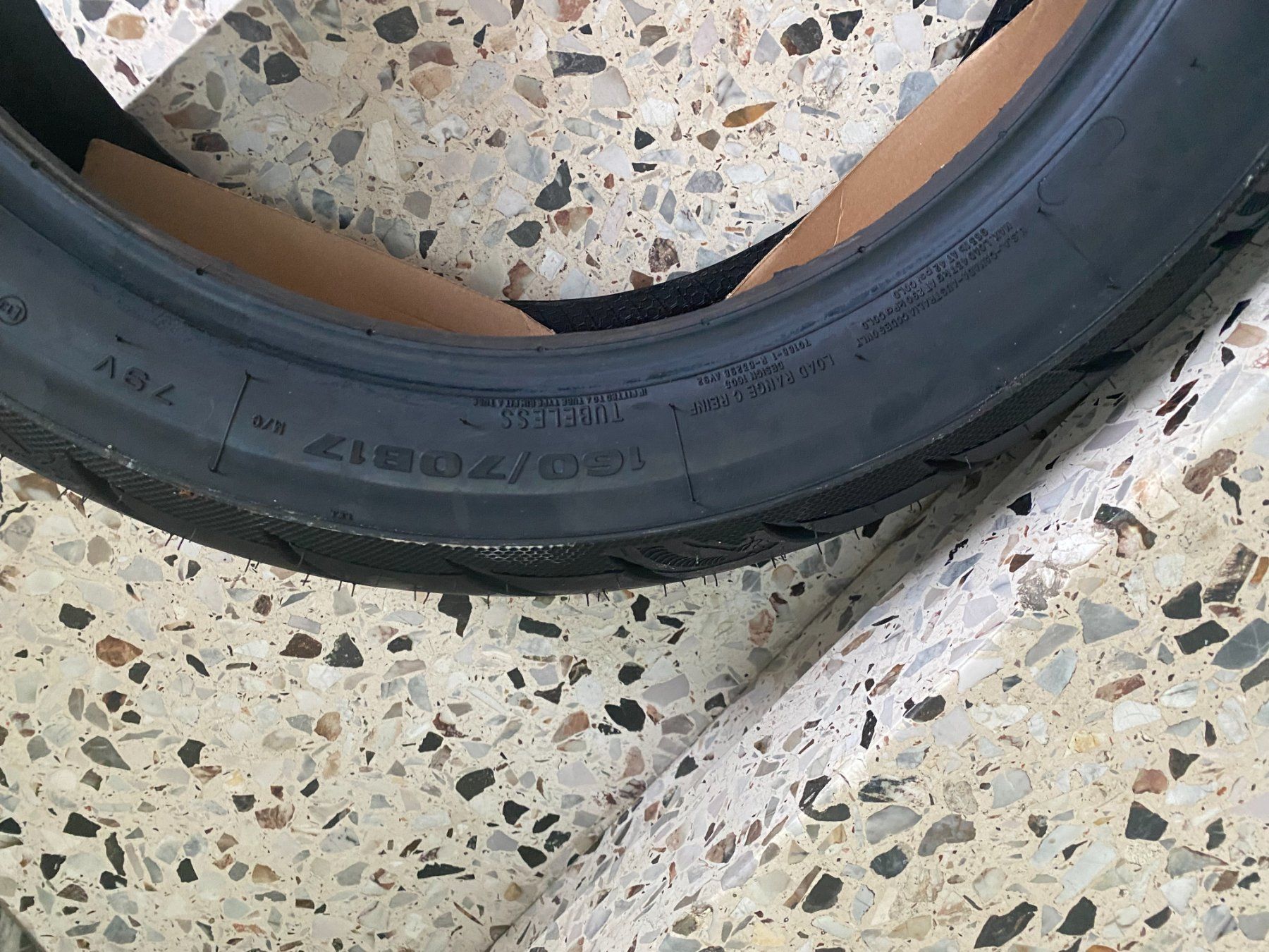 Tutti i ricambio per moto: Reifen AVON COBRA 160/70B17 – Nuovo e nell'imballaggio originale da Steinach venduto da bundy68