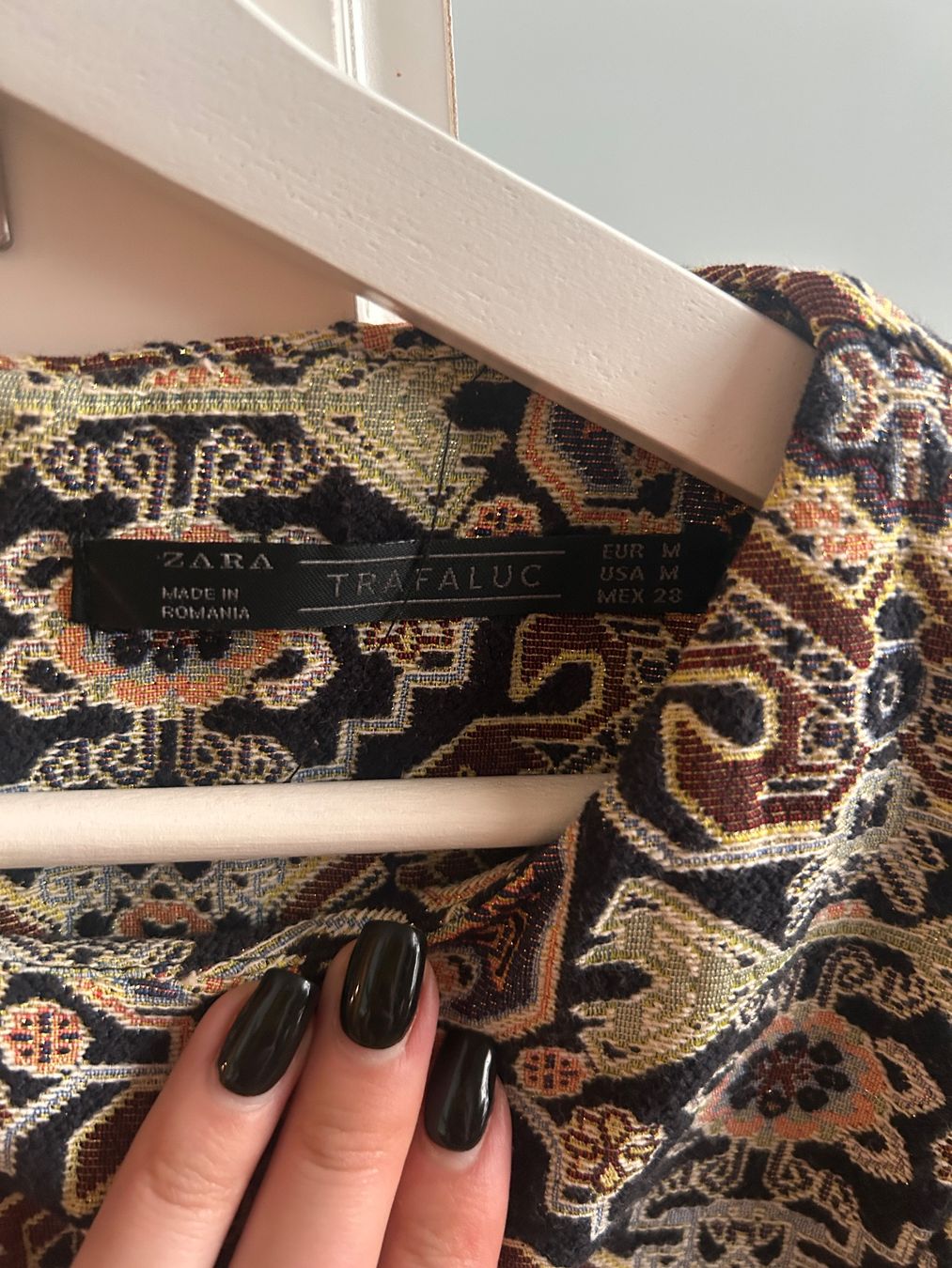 Zara Robes: ZARA – D'occasion à Bönigen par zis_bnd7 2