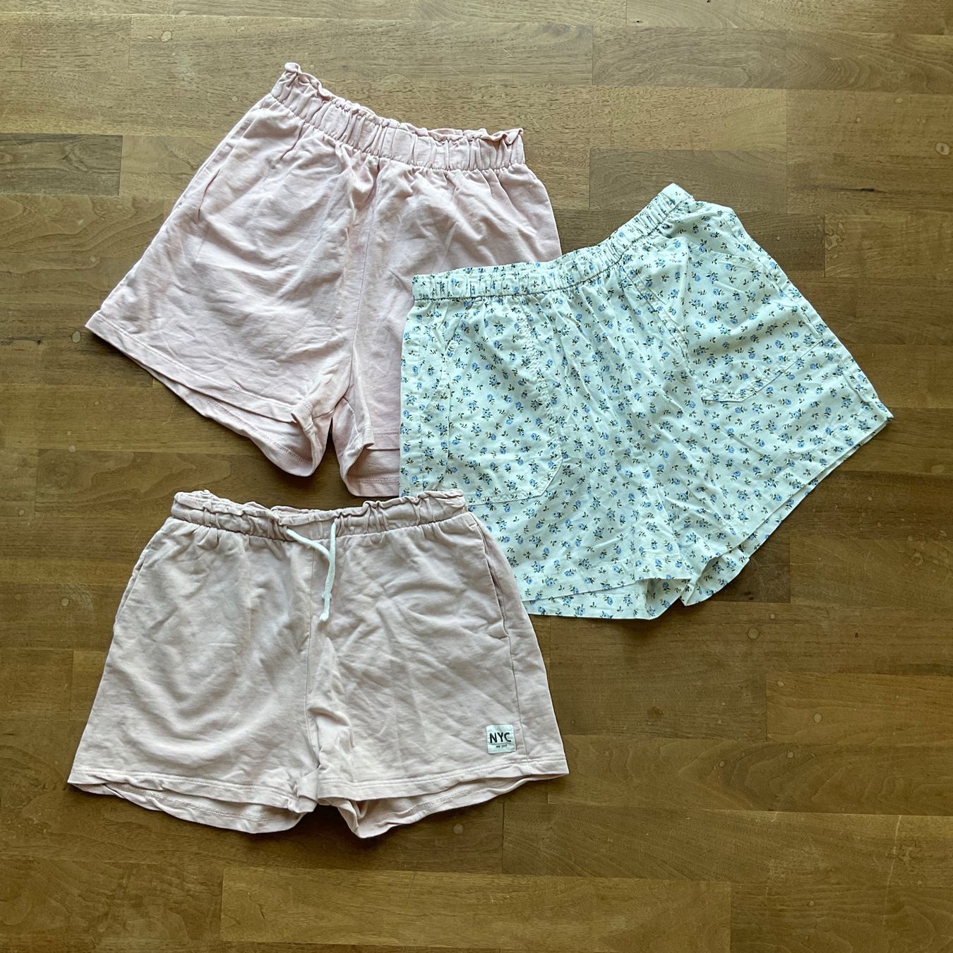 H&M Pantaloni: 3 kurze Hose, Mädchen, H&M, Gr. 170 – Usato da Wattwil venduto da Marlan3