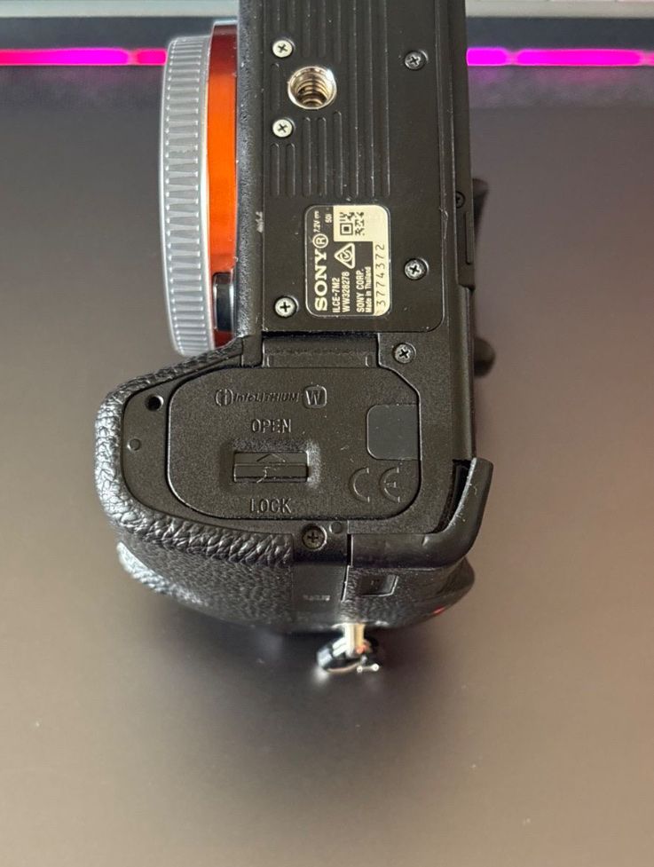 Sony Fotocamera: SONY A7 II / 2    Full Frame Mirrorless Camera – Usato da Benken SG venduto da fal_6yhl 5