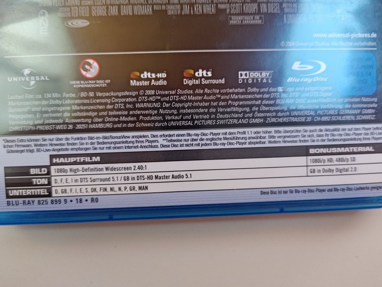 Tutti i DVDs: Riddick - Chroniken eines Kriegers – Usato da Liestal venduto da Kratzilla 3