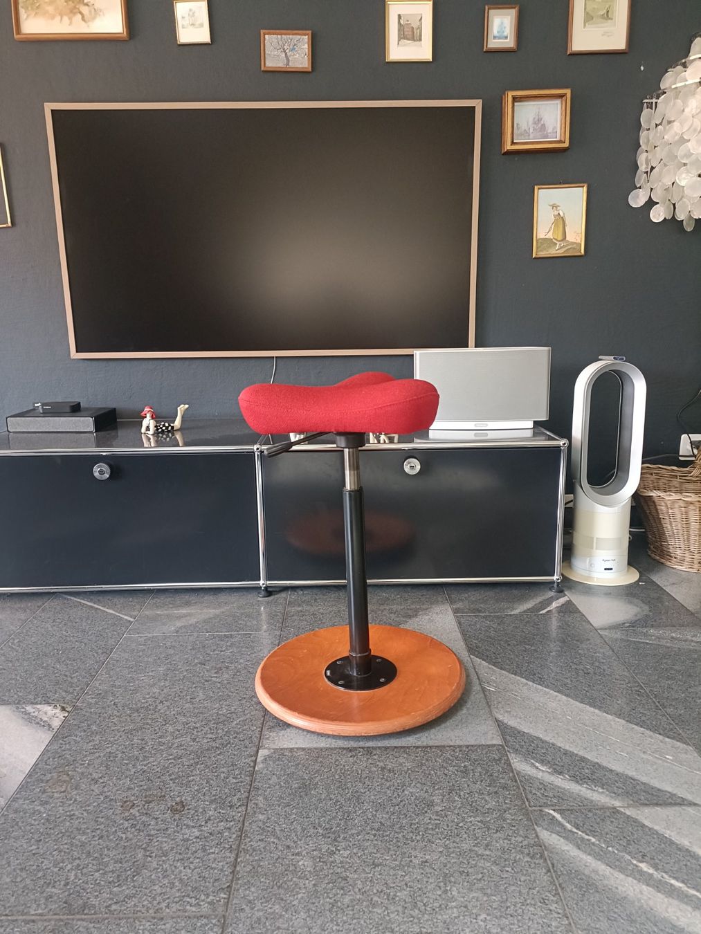 Stokke Sgabelli: Sitz-Stehhocker Varier Stokke Move – Usato da Schmitten FR venduto da oldtimer82 1