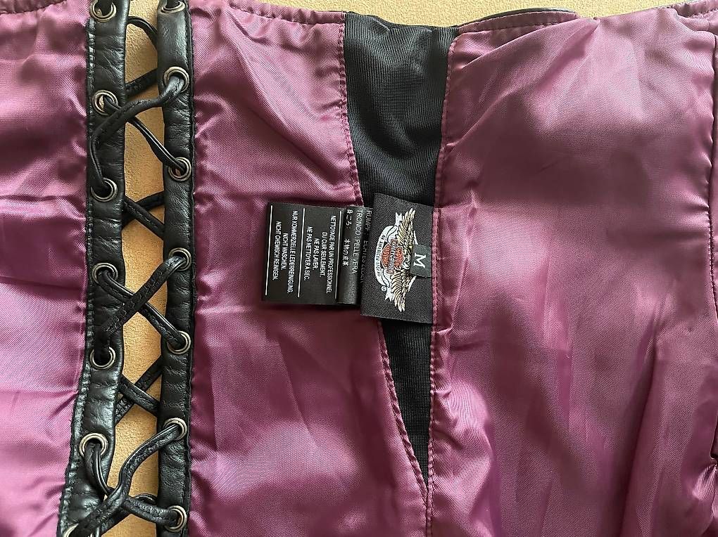Top: AUTHENTIC HARLEY-DAVIDSON Leather Bustier / Top – Usato da Solothurn venduto da Deinze 3