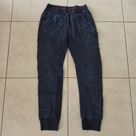 Tolle Jogginghosen für Jungs Gr. 170 / super Zustand
