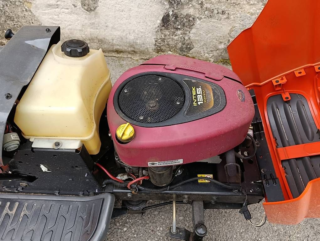 Trattori: Rasentraktor Husqvarna CTH 135 – Usato da Mönthal venduto da Schluchtentaler 3