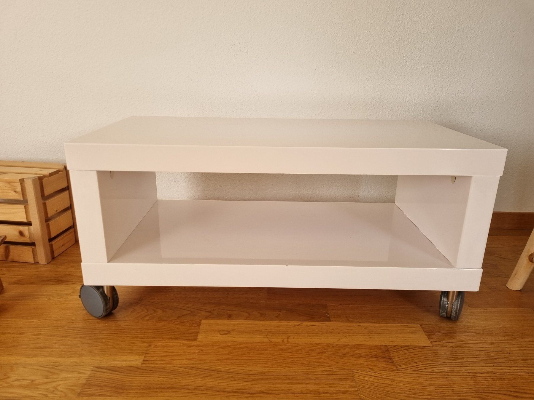 Meubles TV: TV-Möbel mit Rollen – D'occasion à Oberrieden par Nat_ZH