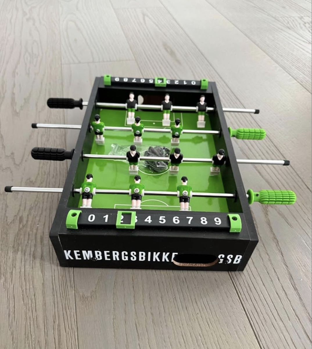 Jouets: Mini Football Table New – D'occasion à Luins par vvs_7kqr 2