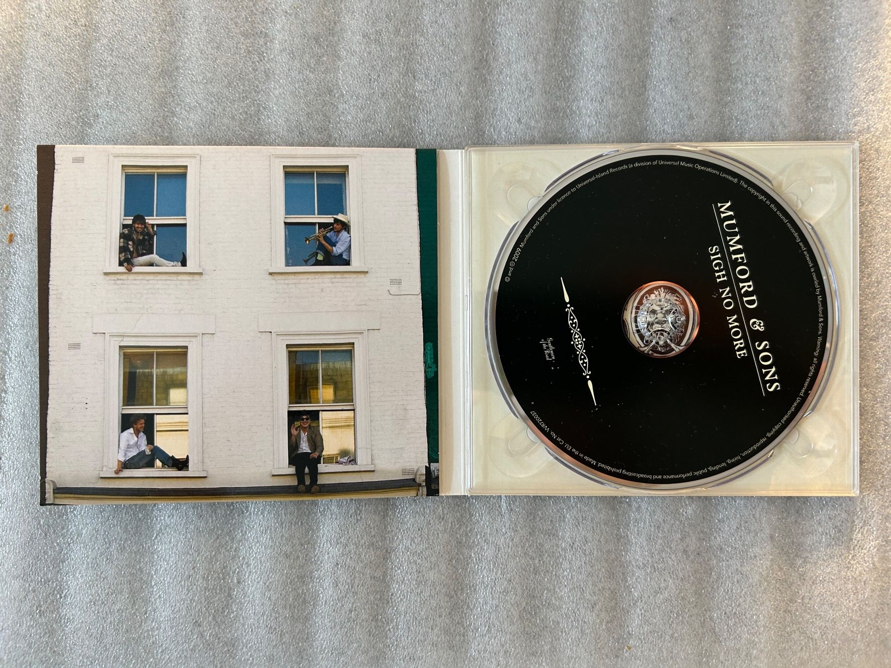 CD: Mumford & Sons - Sigh No More - CD – Usato da La Chaux-de-Fonds venduto da jacq_LaTsch0 1