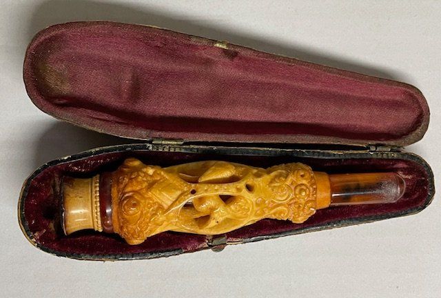 Sonstige Tabakwaren: Meerschaum Zigarettenspitze mit Etui – Gebraucht aus Oberrieden von Ket25 1