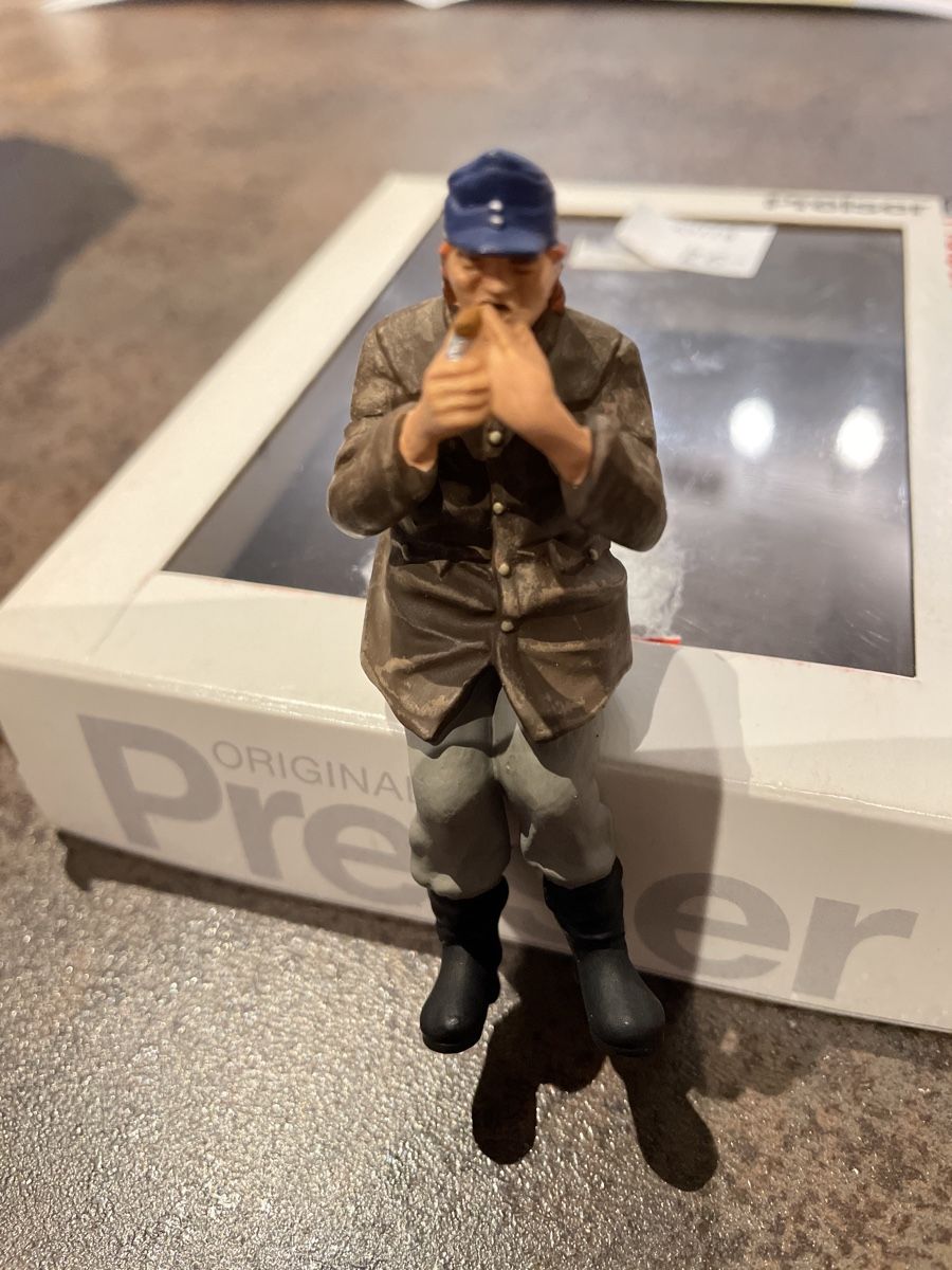 Preiser Statuette: Preiser Modell Schäfer und Lokomotivführer1:22.5 – Nuovo e nell'imballaggio originale da Biberist venduto da Bsetzistei11 1
